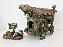 Load image into Gallery viewer, Miniature Caravan & Mailbox Set