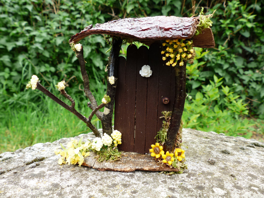 Yellow Flower Fairy Door