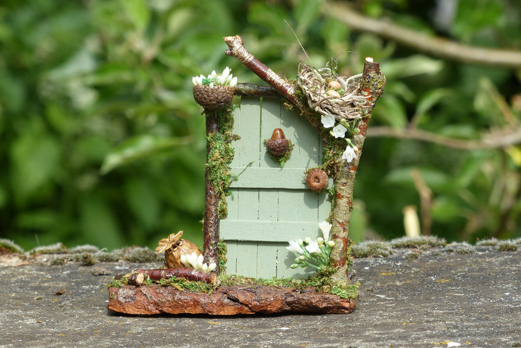 Willow Green Fairy Door