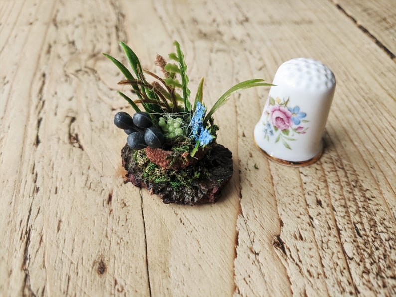 Green Miniature Flowers